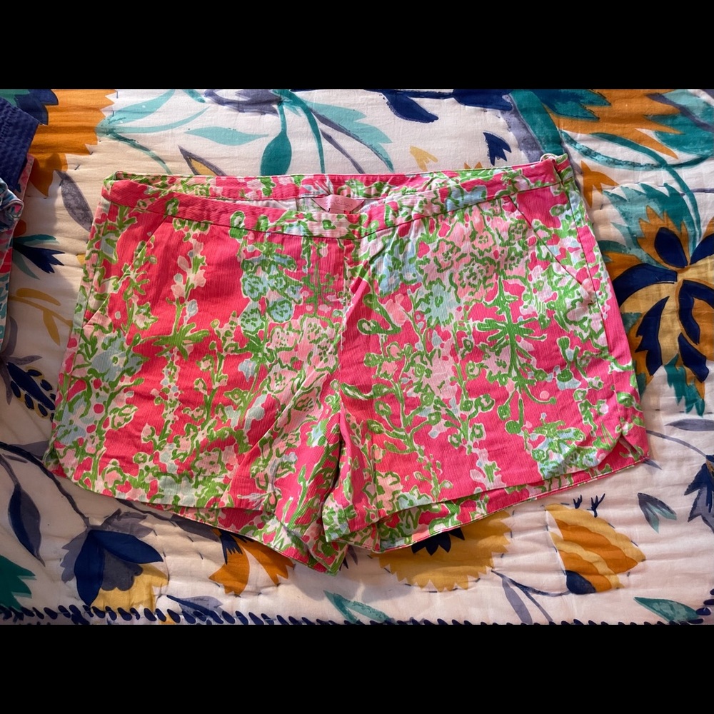 GUC Lilly Pulitzer shorts